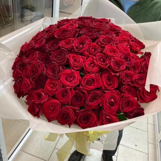 Иззи - 101 Ароматная Роза