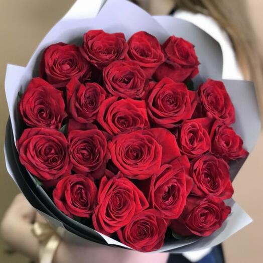 Букет из красных роз 21 шт