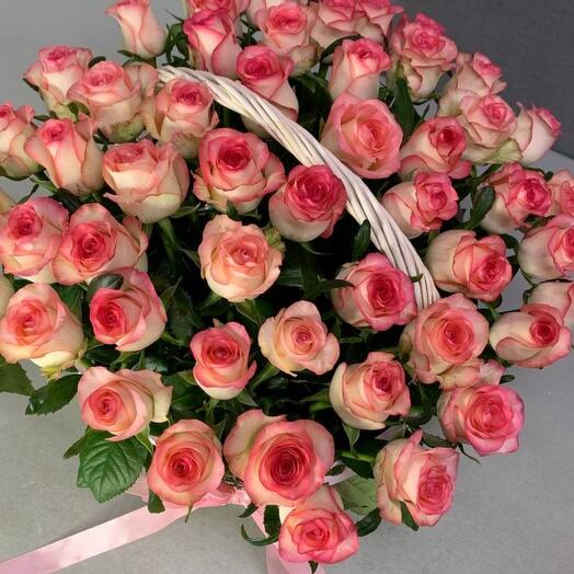 Cesta de 51 rosas