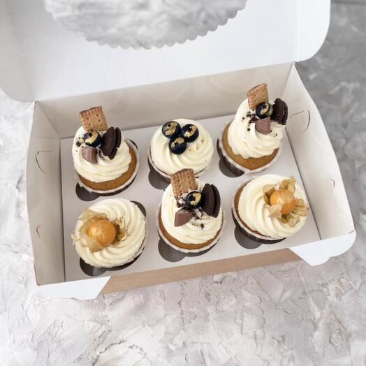 Cupcakes 6 pcs. (Sweets+Berries)