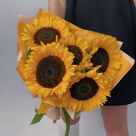 Bouquet of sunflowers