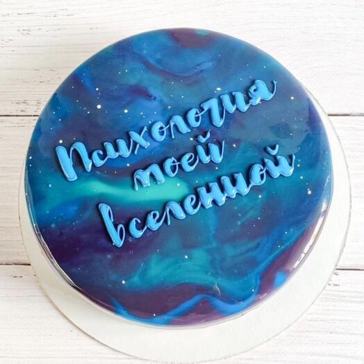 Pastel de mousse con letras