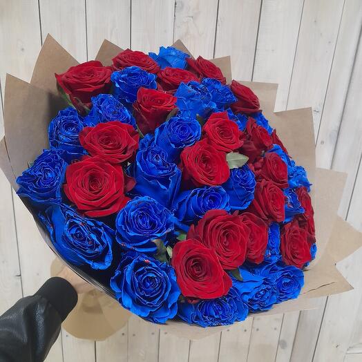 Bouquet of red and blue roses