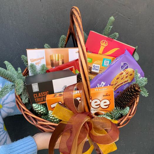 Подарочная корзина «Изысканное чаепитие»
