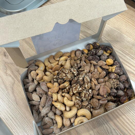 Set mixed nuts - almonds, cashews, hazelnuts, apricot seeds, walnuts