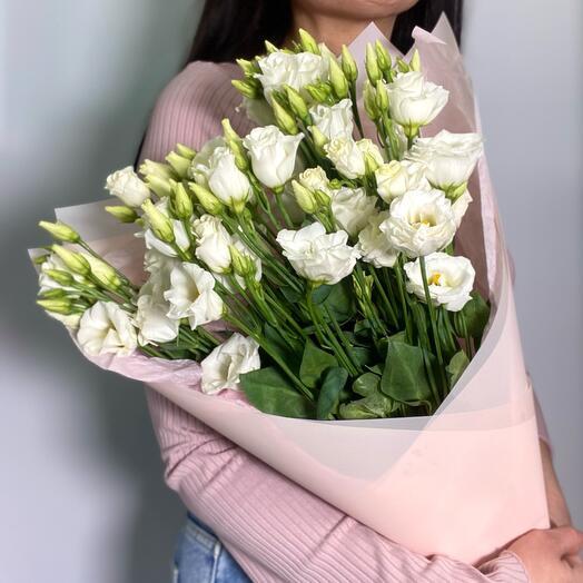 Букет белой эустомы