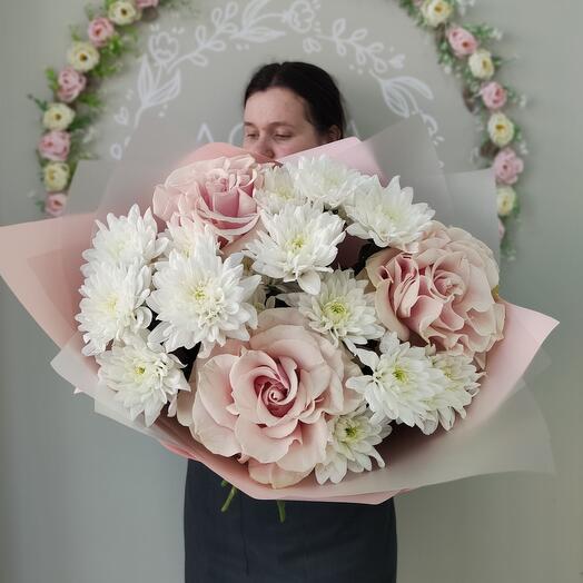 Свежесть июня🌷букет из хризантем и французской розы