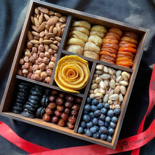 Орешница с голубикой М