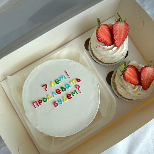 Сладкий набор «7 лет» бенто + капкейки