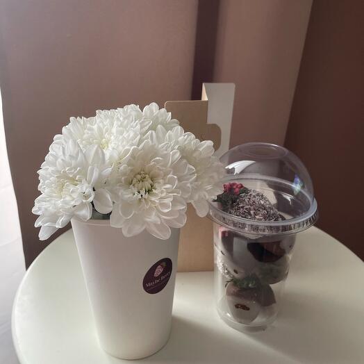 Chocolate-covered strawberries and chrysanthemums
