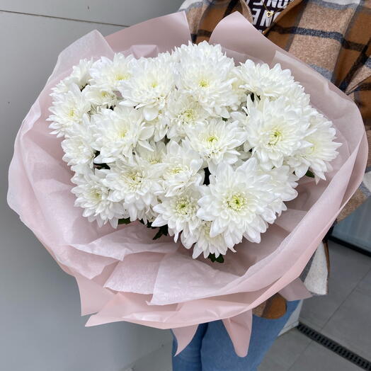 Bouquet di crisantemo cespuglio nel design dell'autore