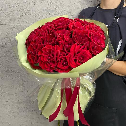Красные французские розы 25 шт