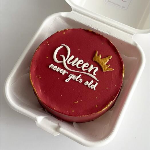 Бенто торт queen never gets old