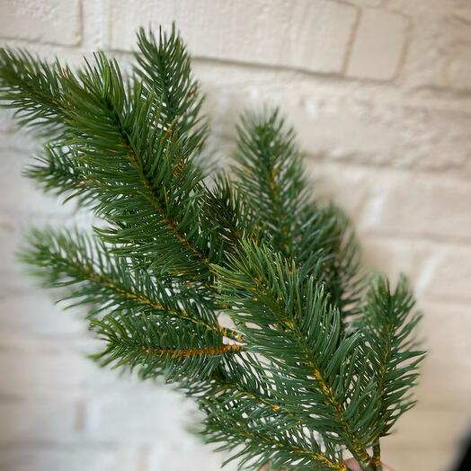 Еловая ветка декоративная