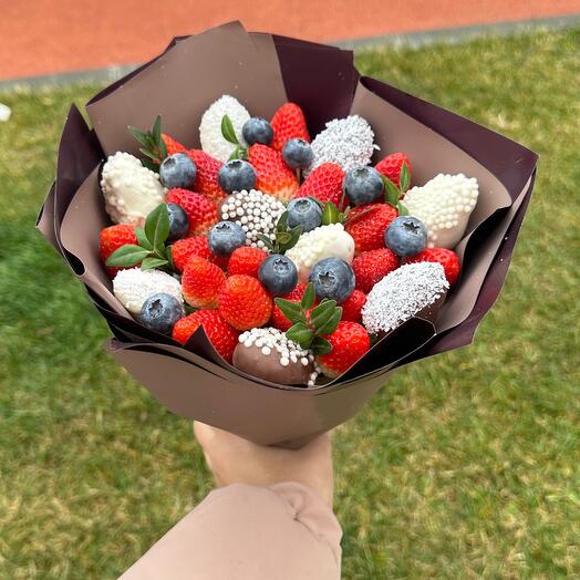 Букет из клубники «Свежесть»