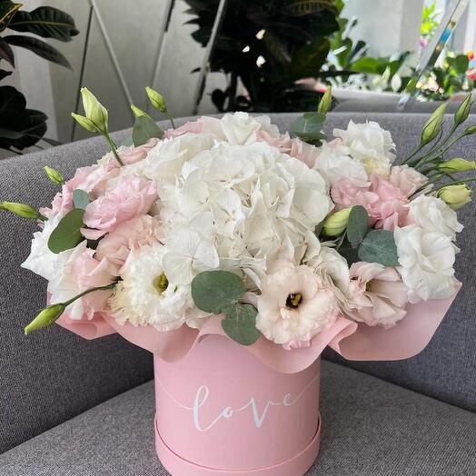 Цветы в коробке