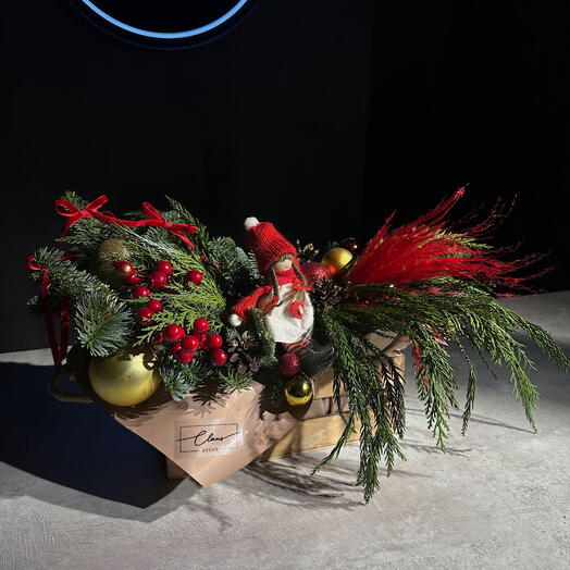 Композиция в кашпо