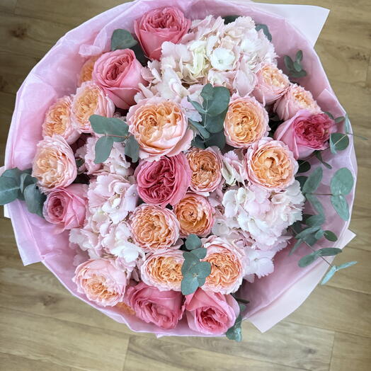 Rose e ortensie