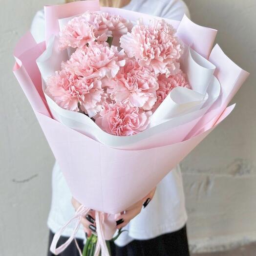 Mono bouquet of dianthuses