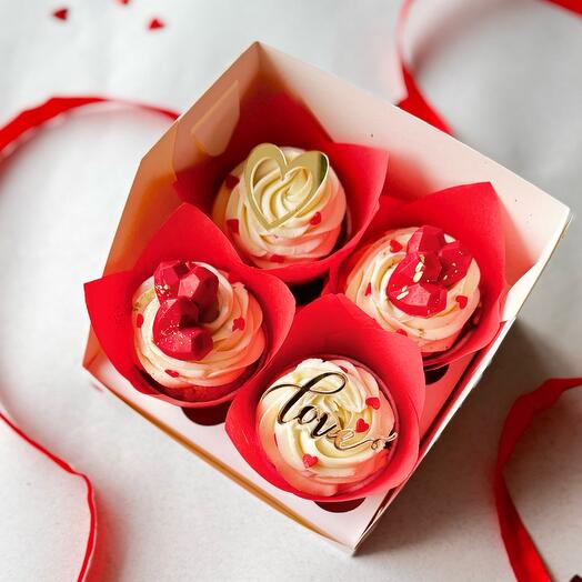 Капкейки Love 4 штук 14 февраля