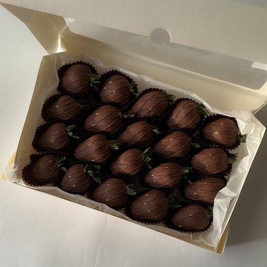Клубника в шоколаде 20 шт., strawberries in premium chocolate