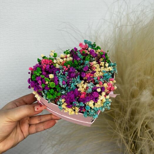 Corazón con gypsophila