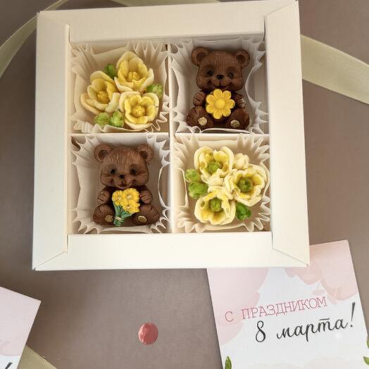 Подснежники и мишки