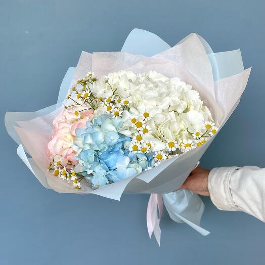 Гортензии с ромашками