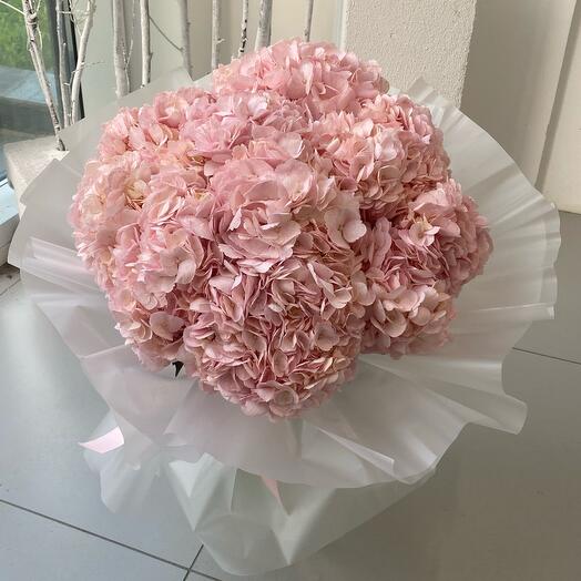 Букет гортензий pink love