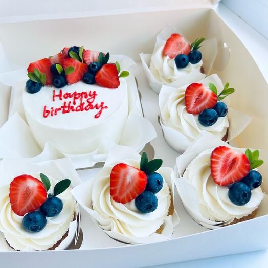 Conjunto de Bento + 5capcakes