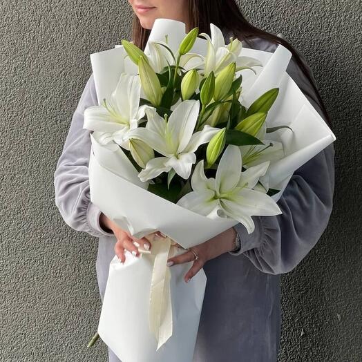 Букет цветов из 3 лилий