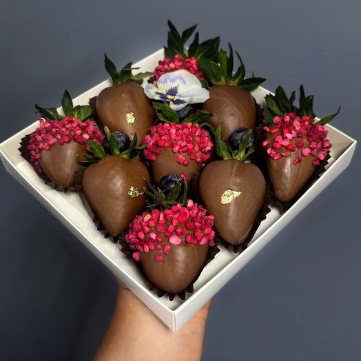 Набор клубника в шоколаде 🍓 9 ягод
