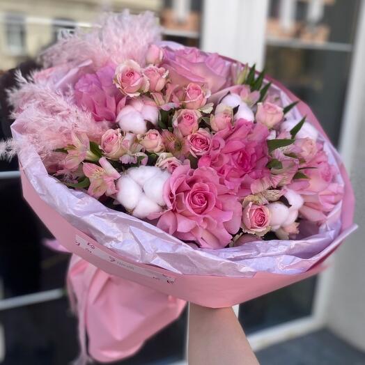 Элегантный розовый(французская роза, кустовая роза, альстромерия, хлопок, пампасная трава)