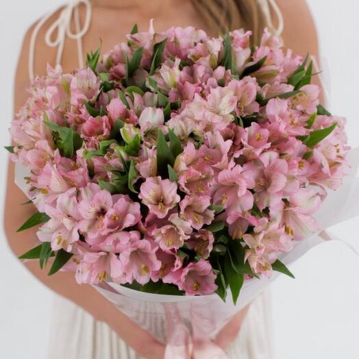 Букет альстромерий