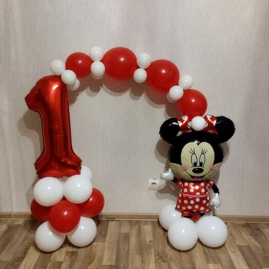 Арка Микки Маус поздравляет