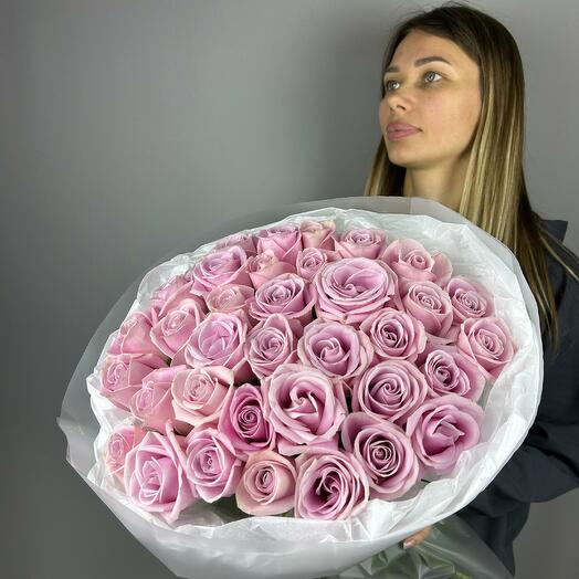 Букет из роз розовых 35 шт