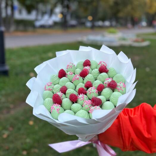 Букет из клубники в шоколаде Лесная фея
