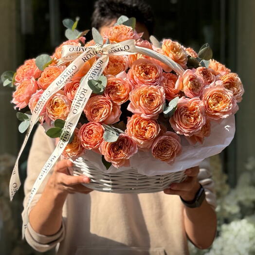 Корзина с цветами