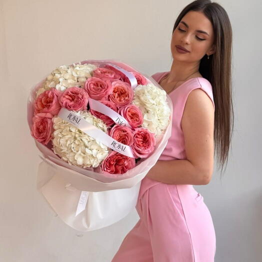 Сборный букет розы+ гортензия