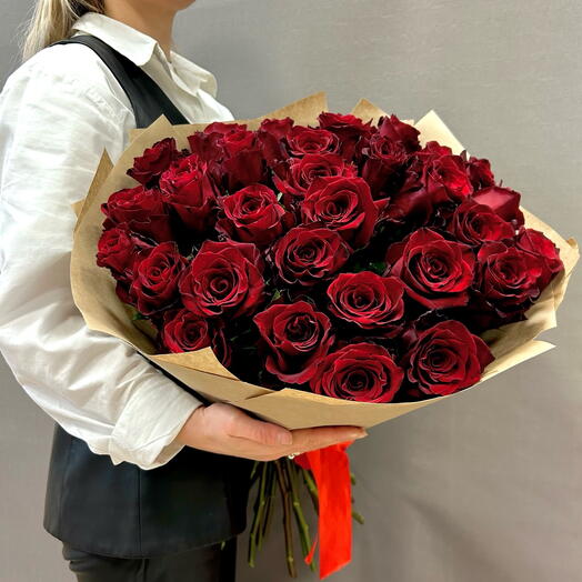 Букет из 31 красной розы Эквадор
