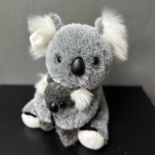 Коала ( мама и малыш) серый
