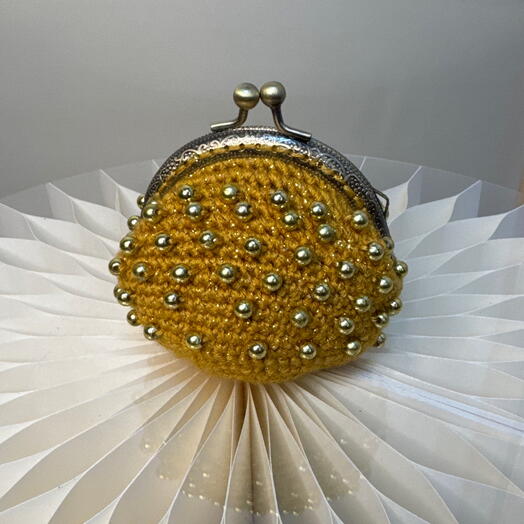 Кошелёк-оберег ручной работы «Золотое кружево»