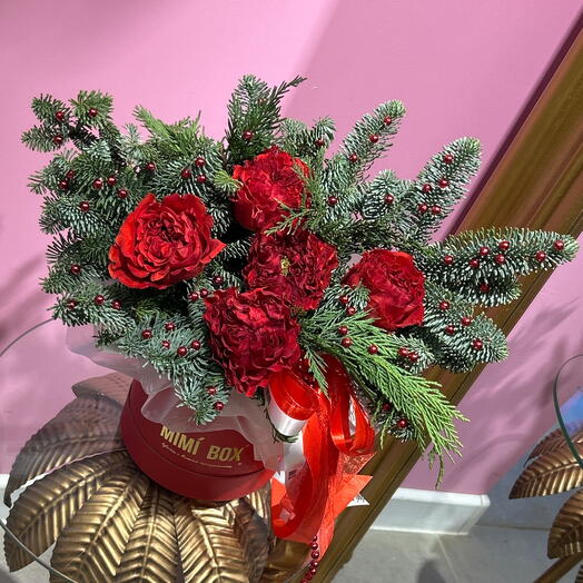 Композиция с нобилисом и розами