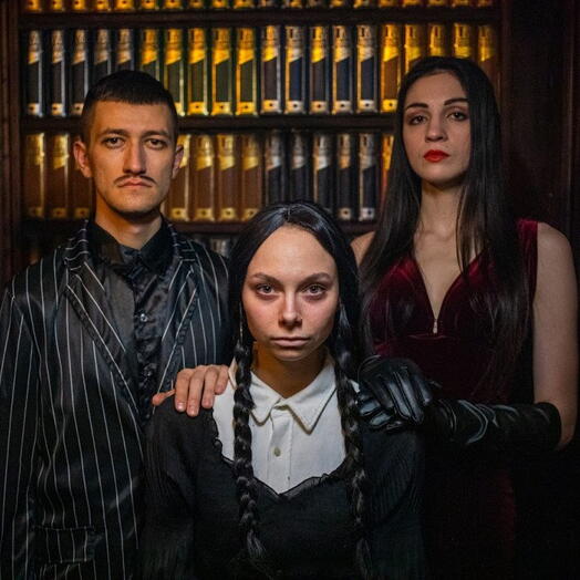 Подарочный сертификат «Квест Семейка Аддамс» (1 сеанс с 10:00 до 20:40 (вых и праздн дни), От 2 до 4 чел.)