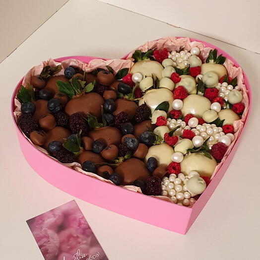 Клубника в шоколаде сердце (25 ягод)