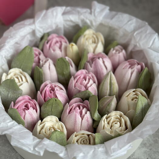 Зефир ассорти в круглой коробке 20см