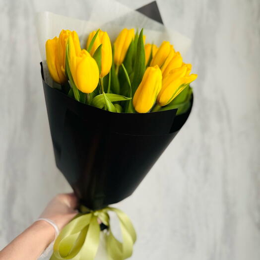 Букет «Тюльпаны контраст» 13 тюльпанов краснодар