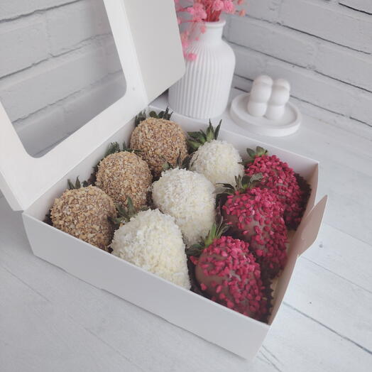 Клубника в шоколаде 🍓🍓🍓 9 штук