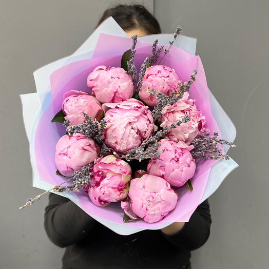 9 пионов Сара с ароматной лавандой 0006 peony