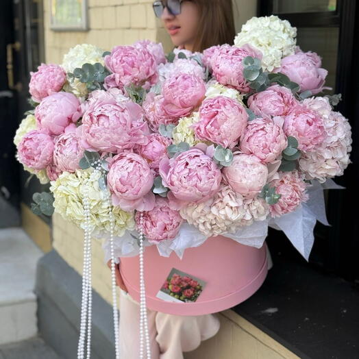 Композиция пион в коробке XXL